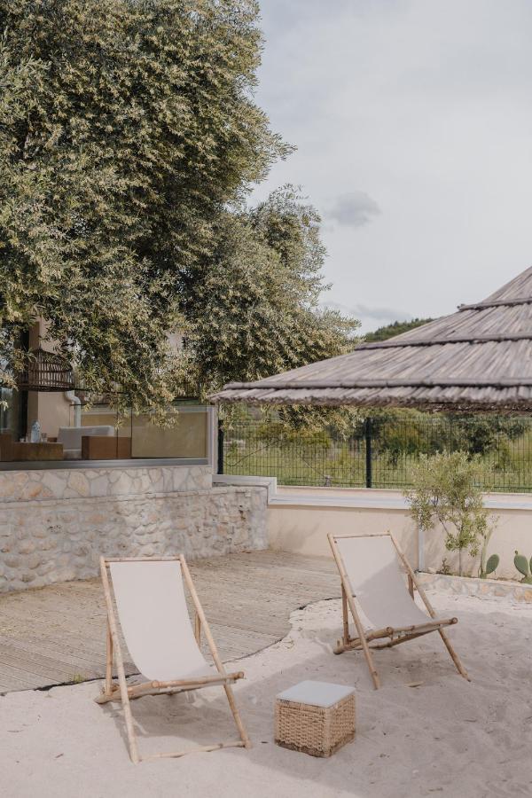 Vila Natali Himare Buitenkant foto