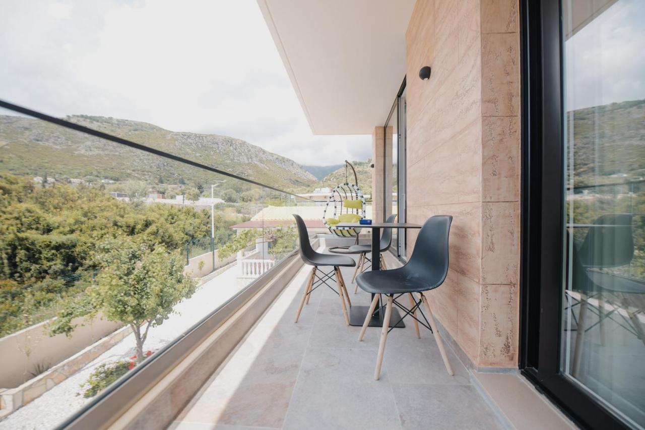 Vila Natali Himare Buitenkant foto